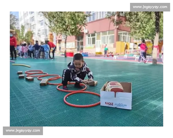 极限挑战折叠杯速度赛精彩瞬间与技巧揭秘 极限挑战折叠杯速度赛精彩瞬间与技巧揭秘