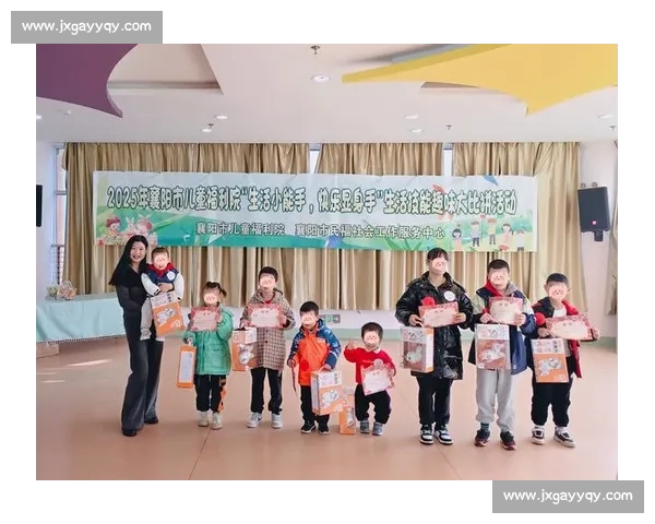 校园欢乐时光：同学们荡秋千比赛比拼趣味瞬间